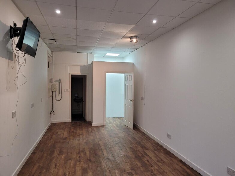 112 Queensferry Rd, Rosyth en venta - Foto del edificio - Imagen 2 de 3