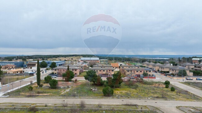 Más detalles de Calle Hoces del Duratón, Boecillo - Terreno en venta