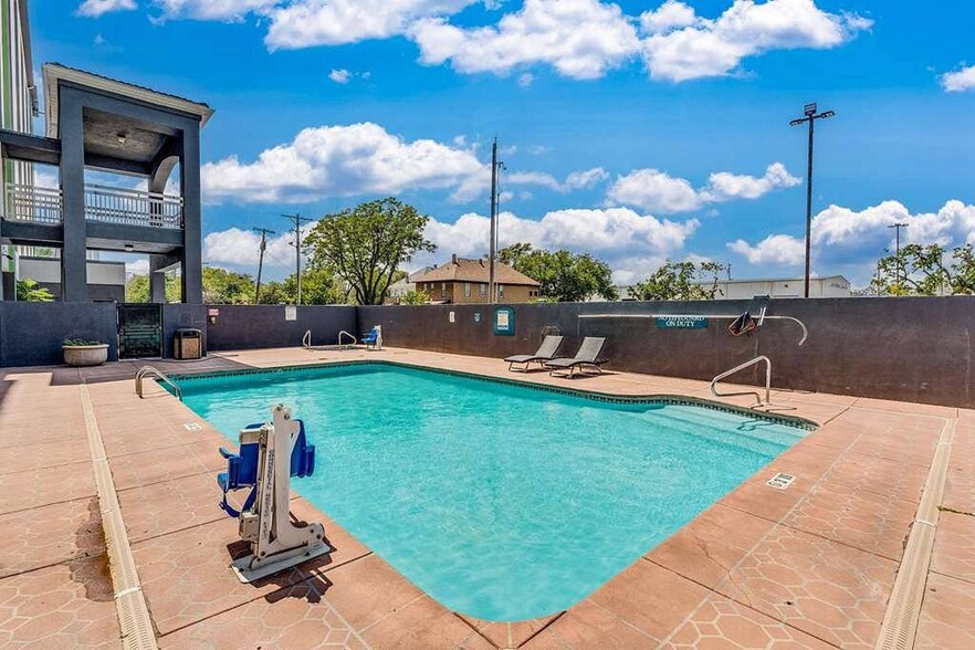 221 E Kellogg St, Wichita, KS en venta - Foto del edificio - Imagen 3 de 18