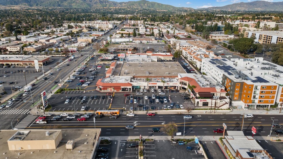 9100-9150 Reseda Blvd, Northridge, CA en alquiler - Foto del edificio - Imagen 1 de 4