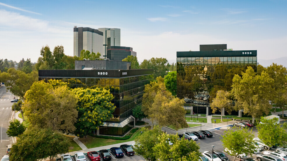 5900 Canoga Ave, Woodland Hills, CA en alquiler - Foto del edificio - Imagen 3 de 13