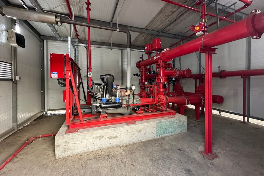 Nave en Alcorcón, Madrid en venta - Foto del edificio - Imagen 3 de 55