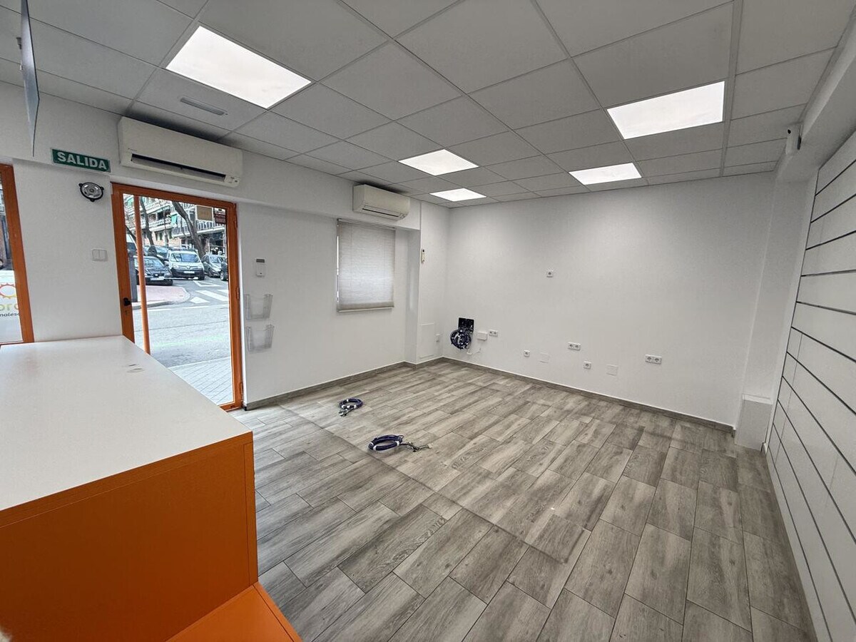 Madrid, MAD 28017 - Unidad 2 -  - Foto del interior - Image 1 of 9