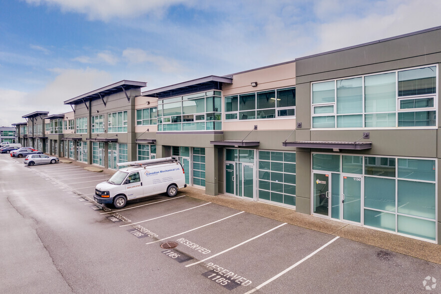 11980 Hammersmith Way, Richmond, BC en venta - Foto del edificio - Imagen 3 de 4