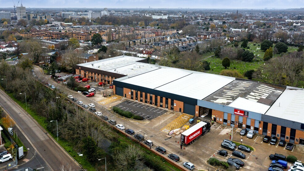 3-4 Fairfield Trade Park, Kingston Upon Thames en alquiler - Foto del edificio - Imagen 2 de 39