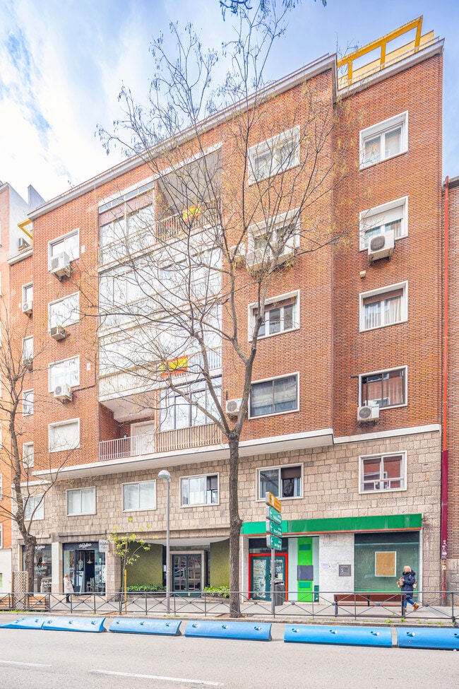 Más detalles de Edificio residencial​ en venta