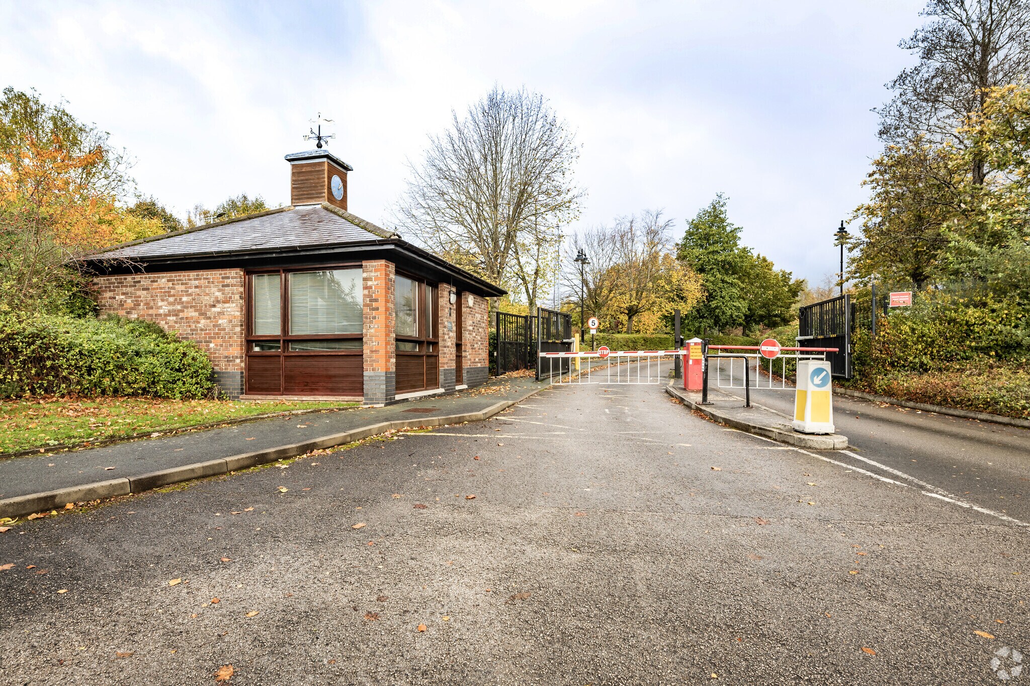 Greenalls Ave, Warrington en alquiler Foto del edificio- Imagen 1 de 17