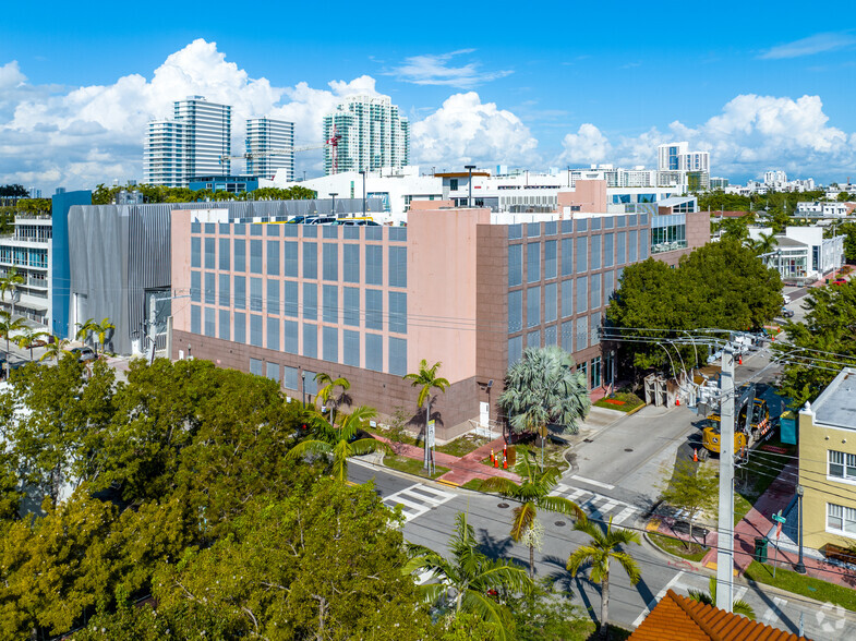 1000 5th St, Miami Beach, FL en alquiler - Foto del edificio - Imagen 2 de 14