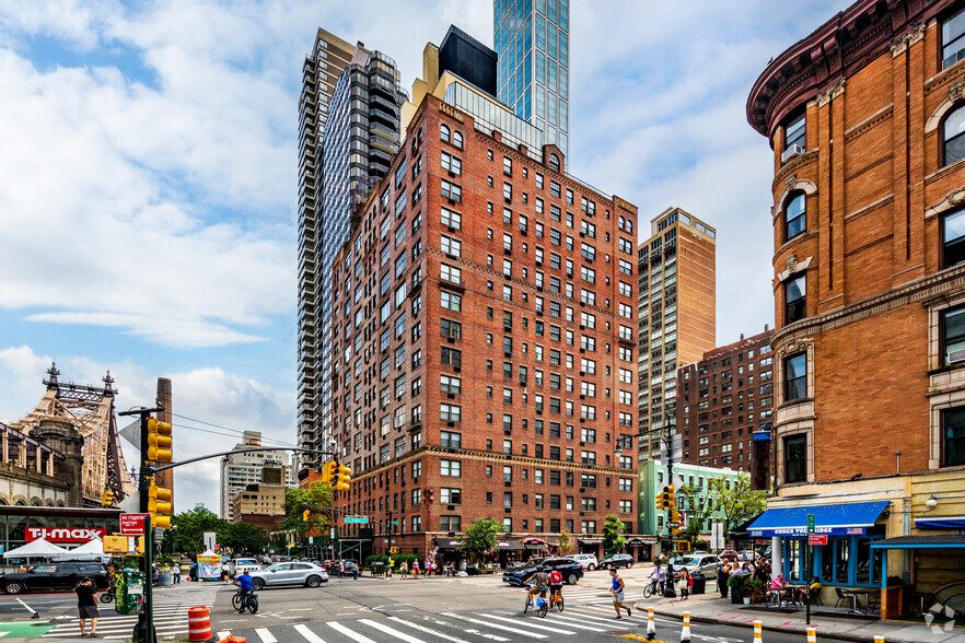 1076-1082 First Ave, New York, NY en alquiler - Foto principal - Imagen 1 de 5