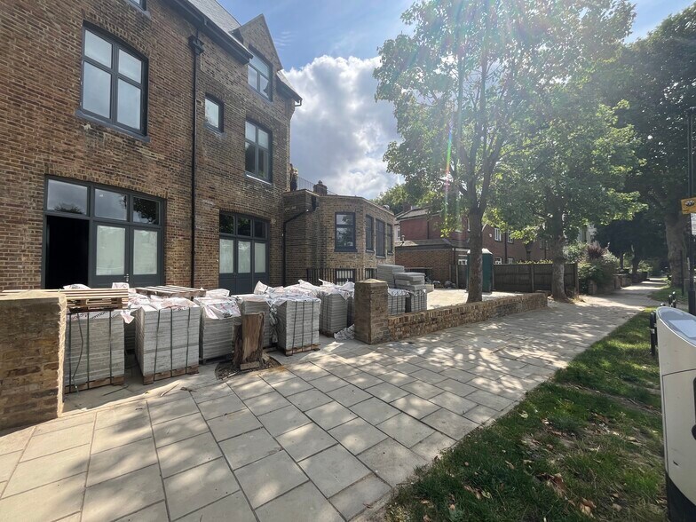2 Grove Park Rd, London en alquiler - Foto del edificio - Imagen 2 de 4