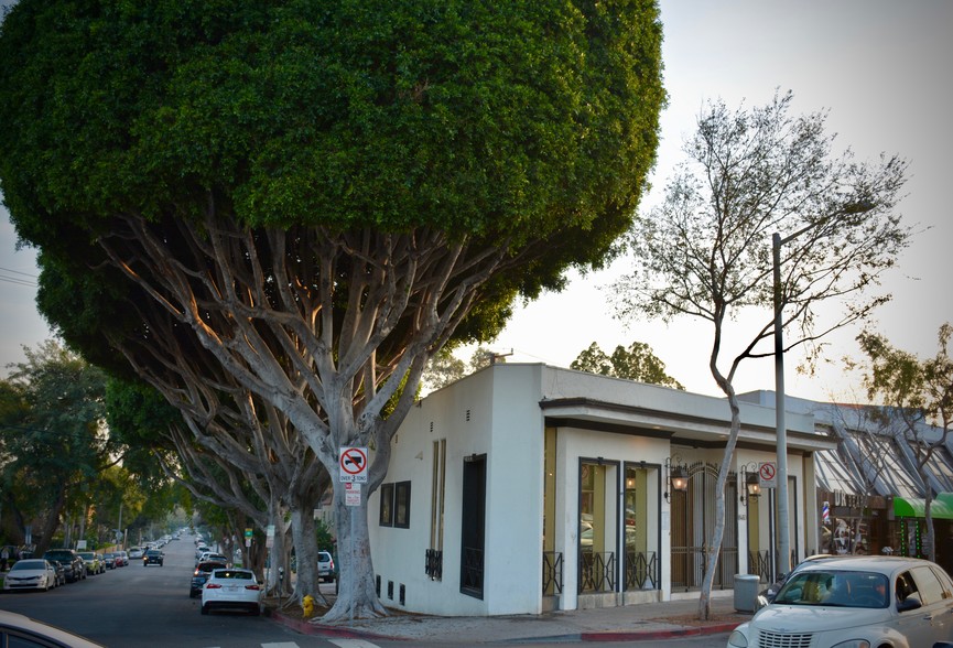 8460 Santa Monica Blvd, West Hollywood, CA en alquiler - Foto del edificio - Imagen 1 de 20