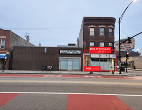 1800 W Chicago Ave, Chicago, IL en alquiler Foto del edificio- Imagen 2 de 4