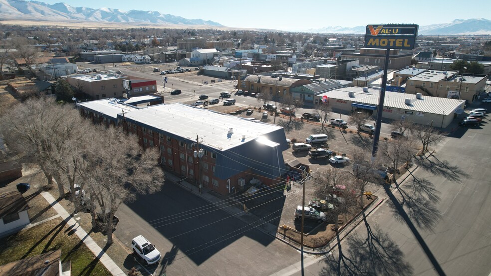 125 E Winnemucca Blvd, Winnemucca, NV en venta - Foto del edificio - Imagen 3 de 16