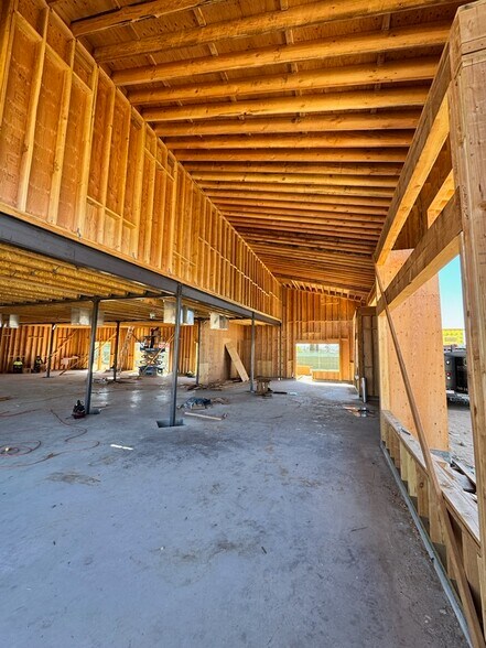 15634 Main St, Hesperia, CA en venta - Foto del edificio - Imagen 2 de 10