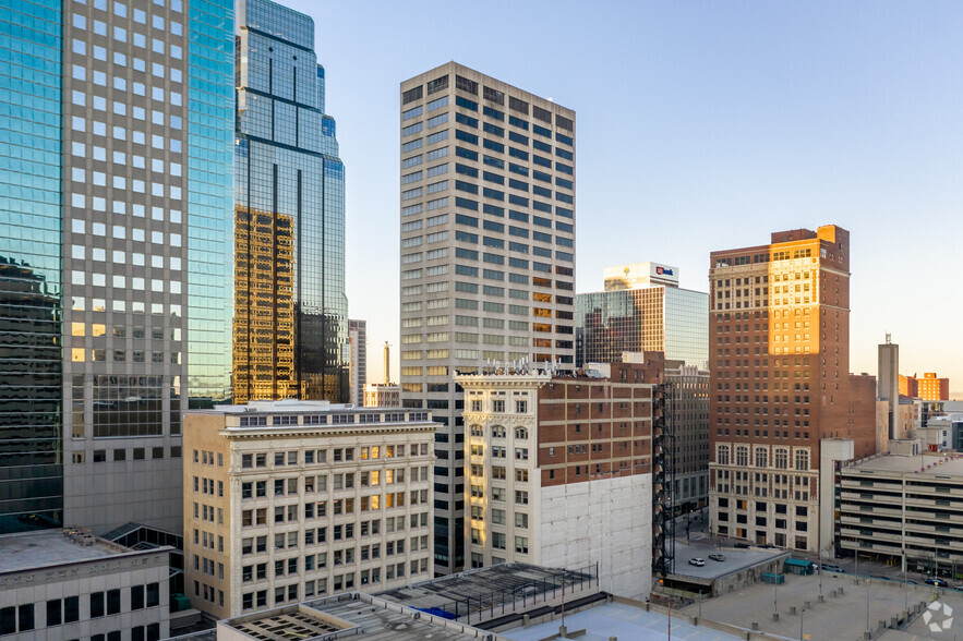 1100 Main St, Kansas City, MO en alquiler - Foto del edificio - Imagen 2 de 28