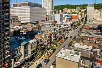 1454-1462 Rue Crescent, Montréal, QC - VISTA AÉREA  vista de mapa