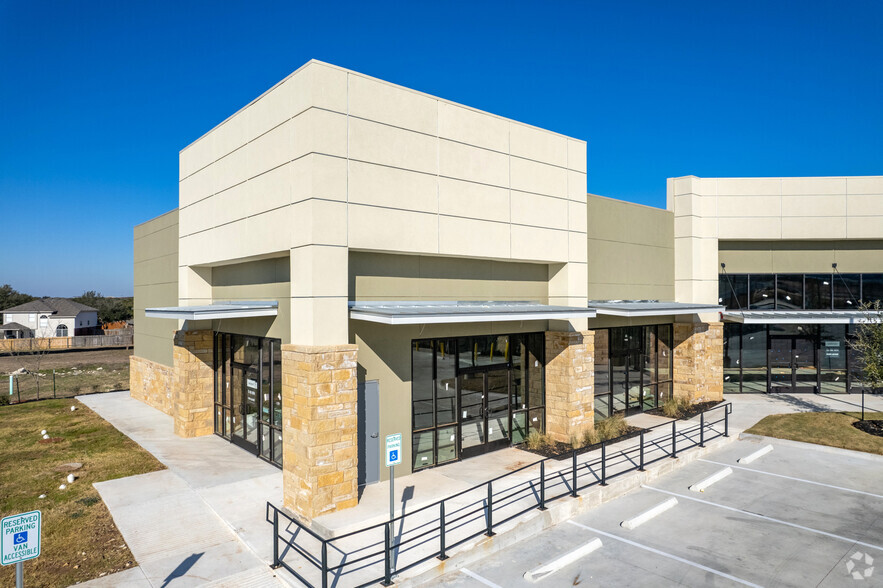 1300 W Pflugerville Pkwy, Round Rock, TX en alquiler - Foto del edificio - Imagen 2 de 8