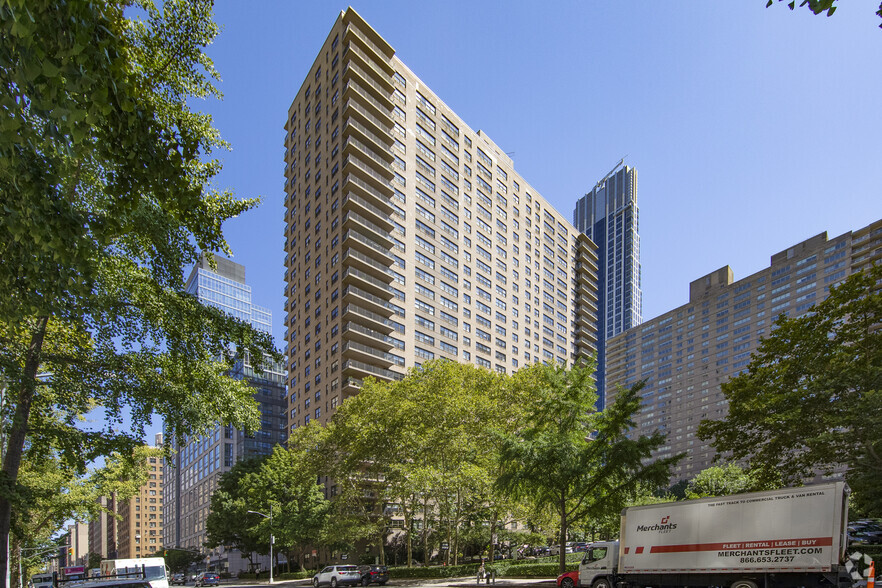 140 West End Ave, New York, NY en venta - Foto del edificio - Imagen 3 de 42