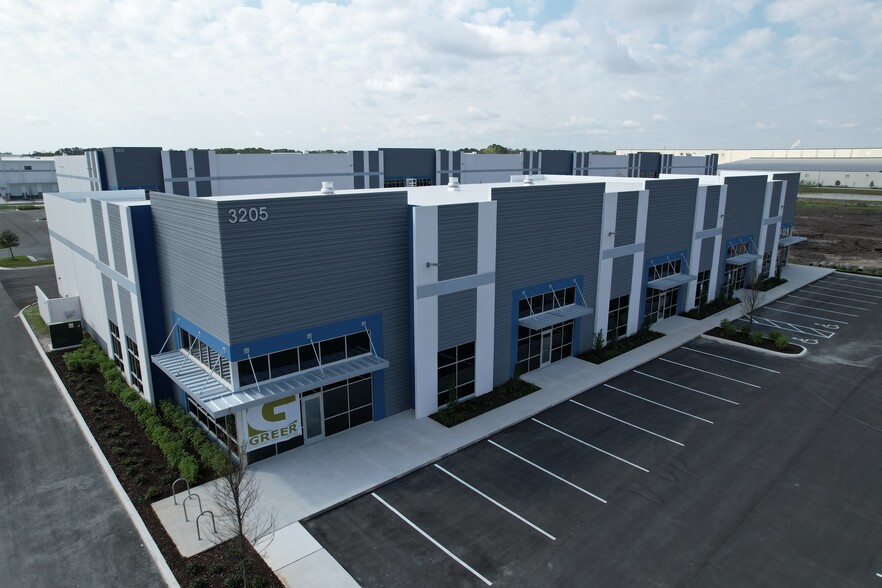 3205 St. Johns Pky, Sanford, FL en alquiler - Foto del edificio - Imagen 3 de 6