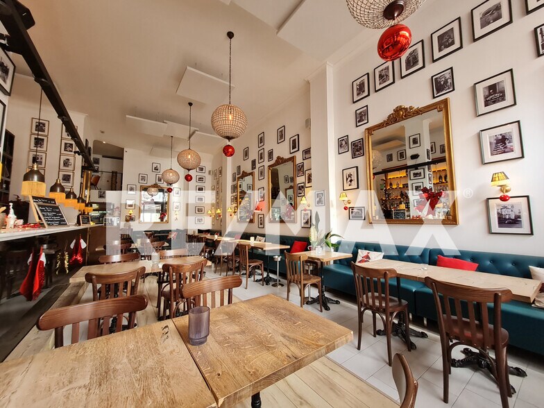 Local en Santa Eulària des Riu, Islas Baleares en alquiler - Foto del edificio - Imagen 3 de 27