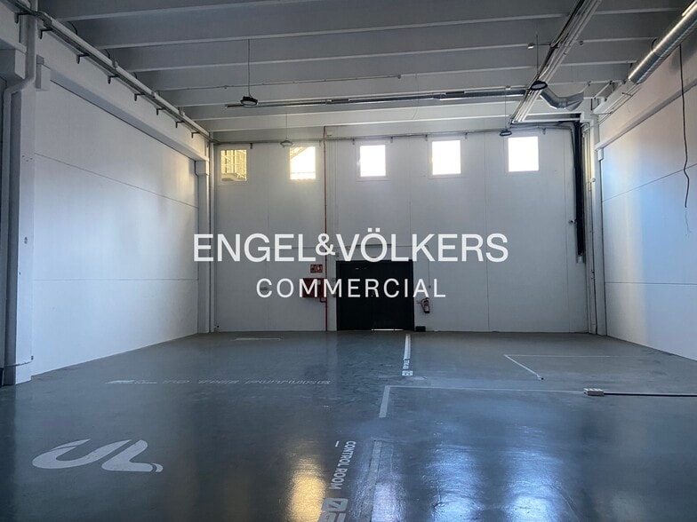 Nave en Barcelona, Barcelona en alquiler - Foto del interior - Imagen 2 de 41