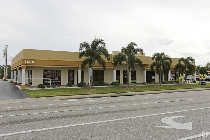 1524 Hancock Bridge Pky W, Cape Coral, FL en venta - Foto del edificio - Imagen 3 de 6