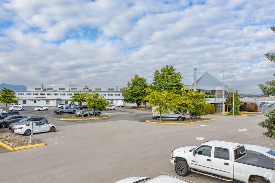 4380 Agar Dr, Richmond, BC en alquiler - Foto del edificio - Imagen 2 de 3