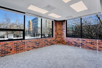 975 SE Sandy Blvd, Portland, OR en alquiler Foto del edificio- Imagen 1 de 30