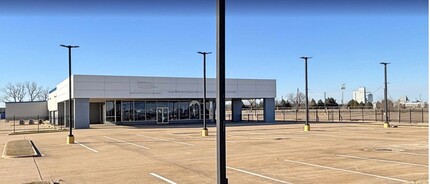 13241 Broadway Ext, Oklahoma City, OK en alquiler Foto del edificio- Imagen 2 de 5