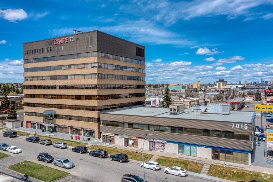 7015 MacLeod Trl SE, Calgary, AB en alquiler - Foto del edificio - Imagen 2 de 4