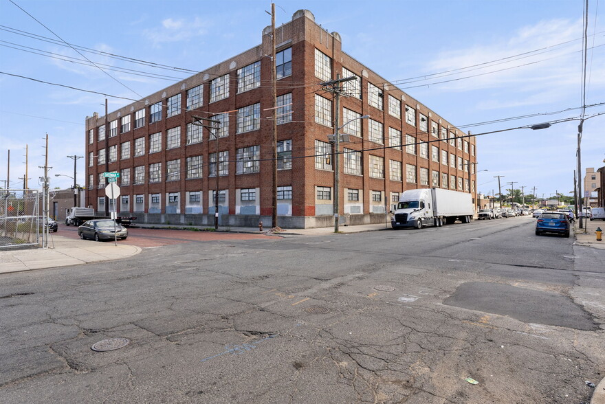 310 Sherman Ave, Newark, NJ en venta - Foto del edificio - Imagen 2 de 19