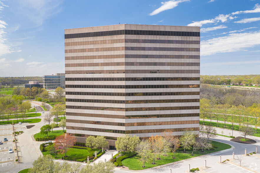 9401 Indian Creek Pky, Overland Park, KS en alquiler - Foto del edificio - Imagen 1 de 17