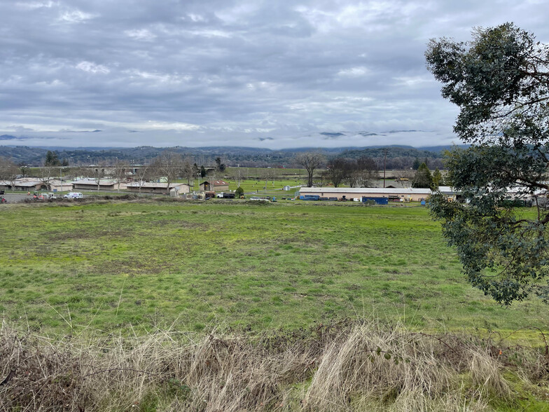 0 Ford Rd, Ukiah, CA en venta - Foto del edificio - Imagen 2 de 6