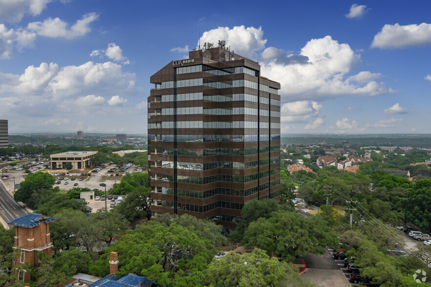 8122 Datapoint Dr, San Antonio, TX en alquiler - Foto del edificio - Imagen 2 de 25