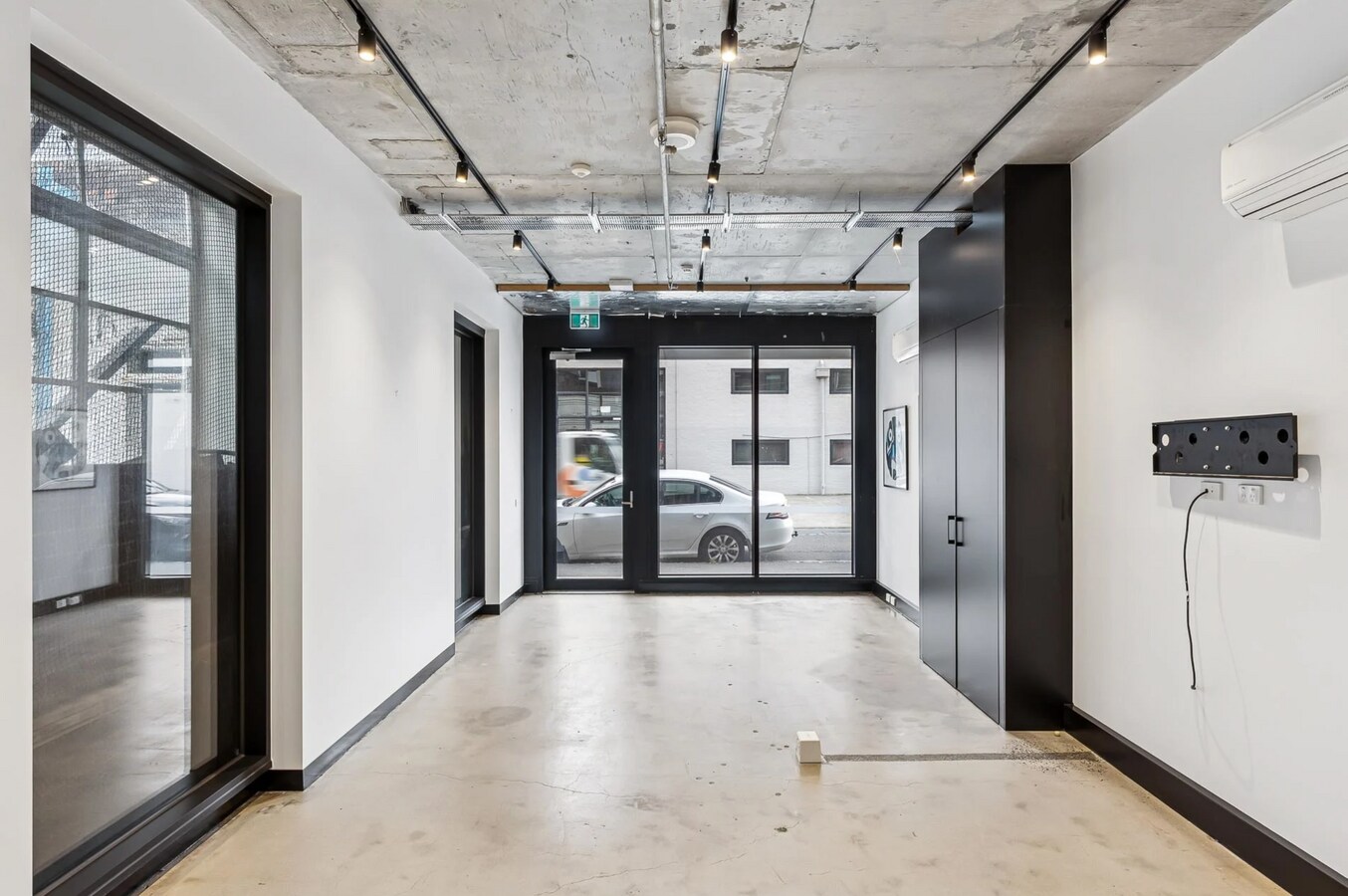 34 Gough St, Cremorne, VIC 3121 - Unidad 1 -  - Foto del interior - Image 1 of 2
