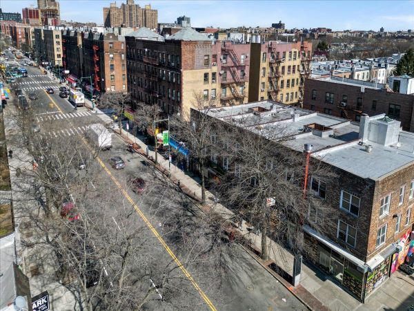 589 Flatbush Ave, Brooklyn, NY en alquiler - Foto del edificio - Imagen 3 de 5