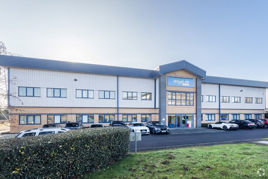 Henson Way, Kettering en alquiler - Foto del edificio - Imagen 3 de 9