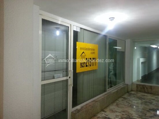 Local en Cáceres, Cáceres en alquiler - Foto del interior - Imagen 2 de 2