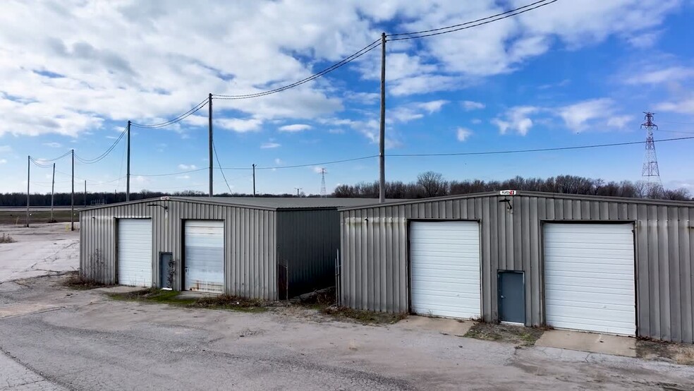 Chessen Ln, East Alton, IL en venta - Vídeo de anuncio comercial - Imagen 2 de 33