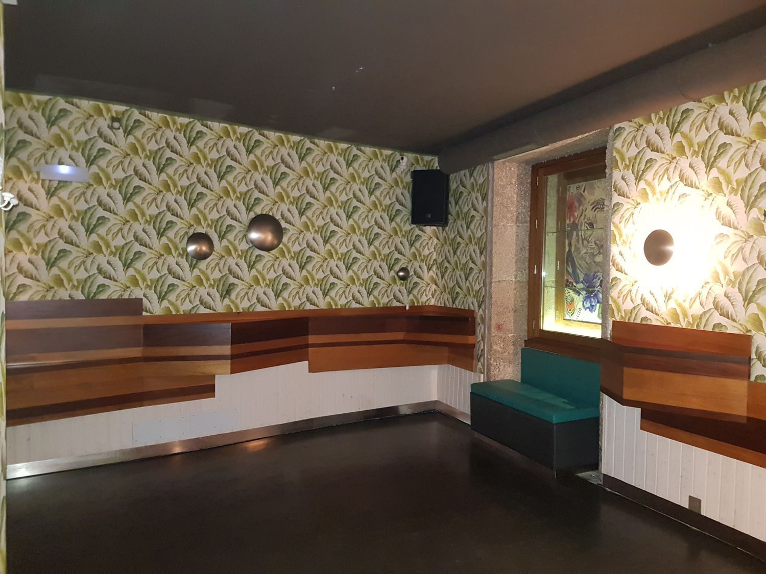 Local en Santiago de Compostela, La Coruna en venta Foto del interior- Imagen 1 de 27