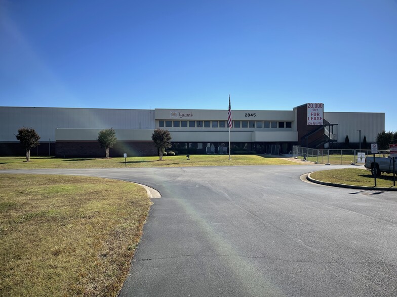 2845 Wall Triana Hwy, Huntsville, AL en alquiler - Foto del edificio - Imagen 1 de 14