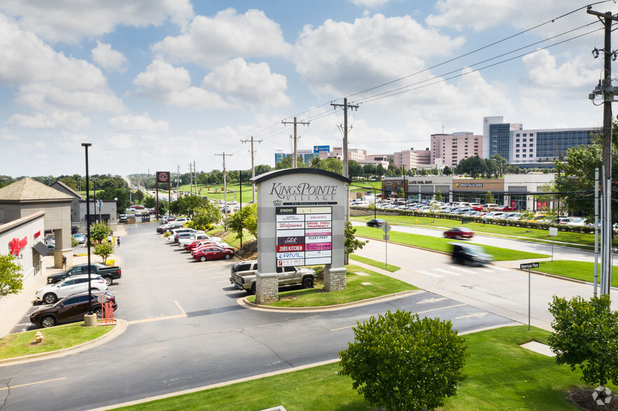 6006-6040 S Yale Ave, Tulsa, OK en alquiler - Foto del edificio - Imagen 2 de 21