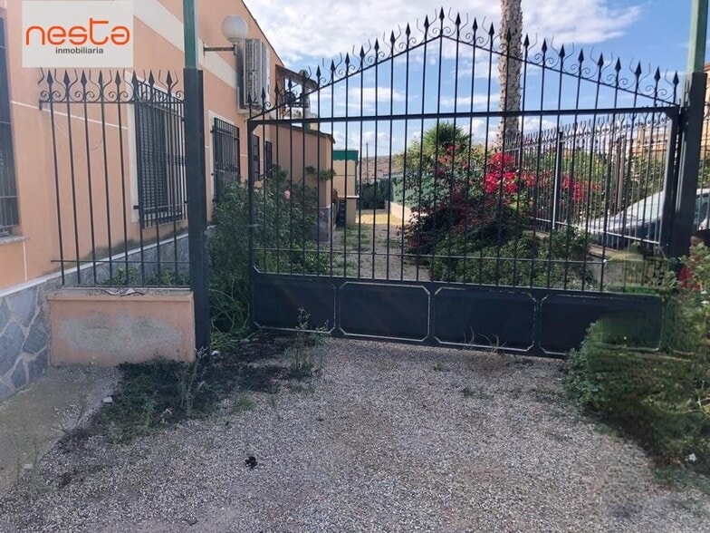 Local en Lorca en venta - Foto del edificio - Imagen 3 de 9