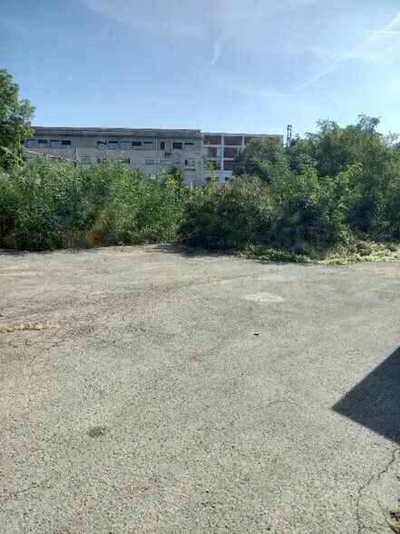 Terreno en Besançon en venta - Foto del edificio - Imagen 3 de 3