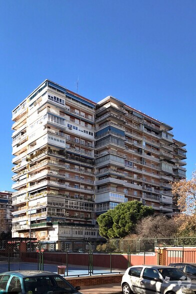 Avenida Derechos Humanos, 2, Alcorcón, Madrid en alquiler - Foto principal - Imagen 1 de 2