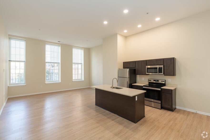 417 N Howard St, Baltimore, MD en alquiler - Foto del interior - Imagen 3 de 17