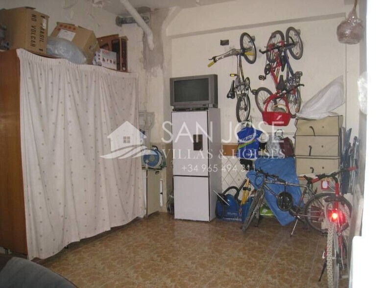 Local en Aspe en venta - Foto del edificio - Imagen 2 de 3