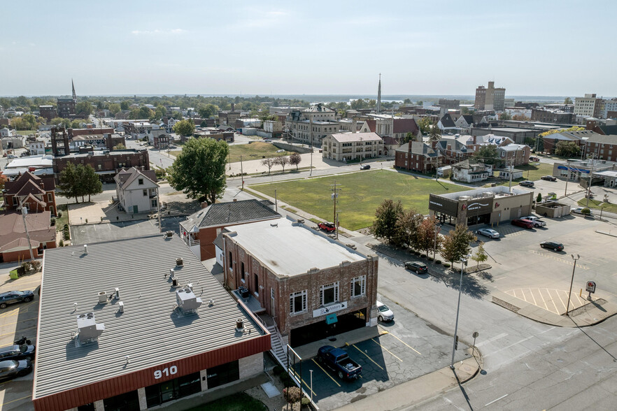 900 Broadway St, Quincy, IL en venta - Foto del edificio - Imagen 2 de 38