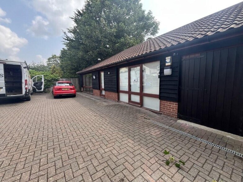 1A Norfolk Rd, Ipswich en venta - Foto del edificio - Imagen 2 de 9