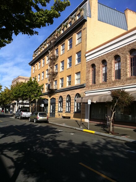 187 Central Ave, Coos Bay, OR en alquiler - Foto del edificio - Imagen 1 de 16